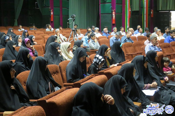برگزاری جلسه چهارم «قرآن در زندگی» در یزد+عکس
