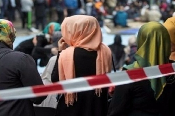 تمجید دیده‌بان اسلام‌هراسی از موضع رئیس جمهور اتریش درباره حجاب