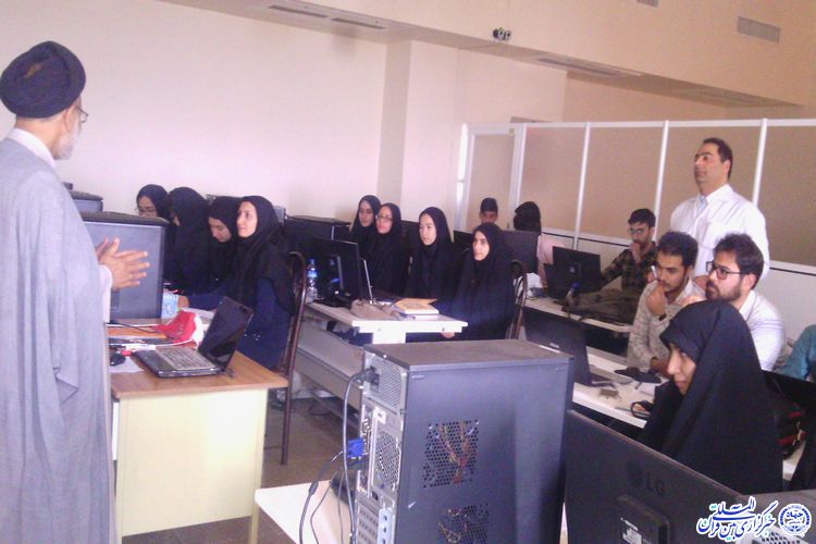 فضیلت شرکت در جلسه علمی بیش از صدها رکعت نماز است