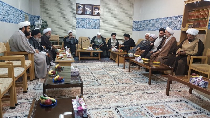 گردهمایی استادان مجمع تفسیر به رنگ و بوی روز معلم/ خاطراتی قرآنی از آیت‌الله گلپایگانی