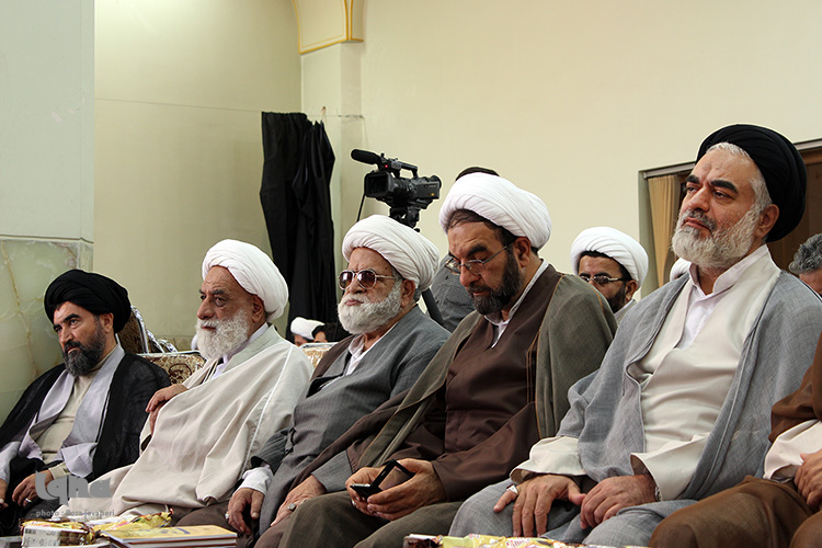 مراسم تجلیل از اساتید حوزه علمیه استان اصفهان