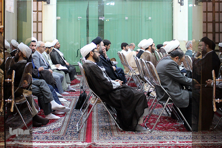 مراسم تجلیل از اساتید حوزه علمیه استان اصفهان