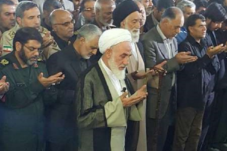 پیکر شهید فارسی در زاهدان تشییع و خاکسپاری شد
