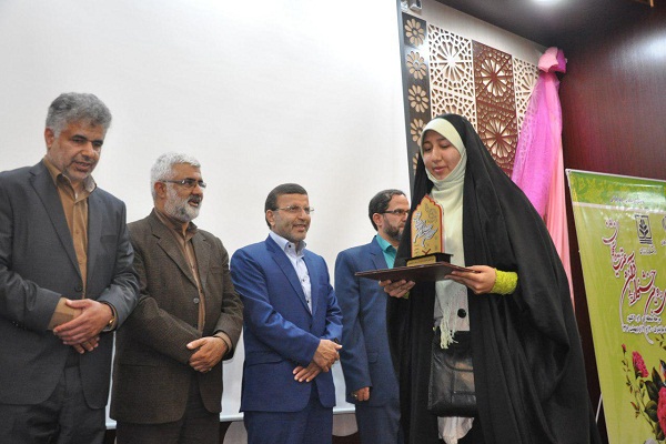 گزارش تصویری اختتامیه جشنواره قرآن و عترت دانشجویان منطقه ۲ و ۹