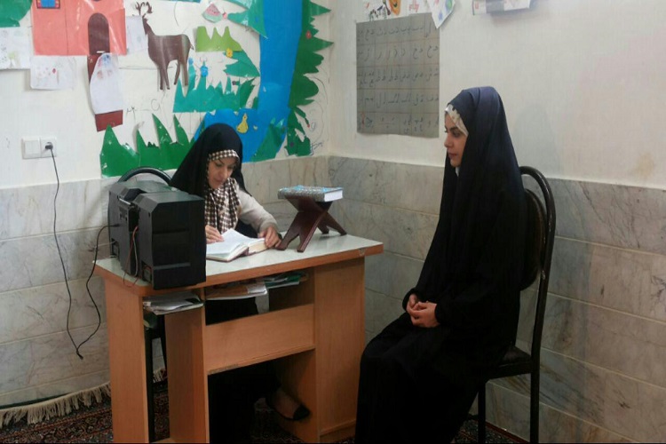 آزمون ترنم وحی در ابهر برگزار شد