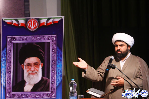 گزارش تصویری/نشست هیات امنای امامزادگان و بقاع‌متبرکه استان یزد