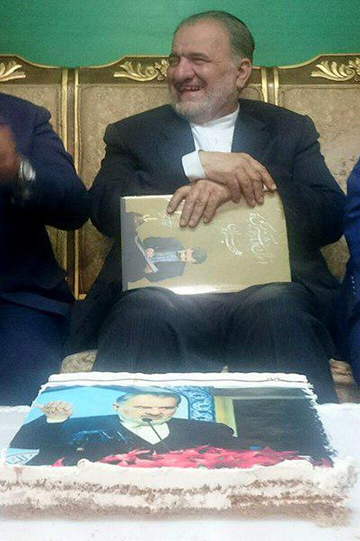 لوح تقدیر مرتل برتر/ قاری ممتاز کشور در سوریه لوح تقدیر مرتل برتر/ قاری ممتاز کشور در سوریه