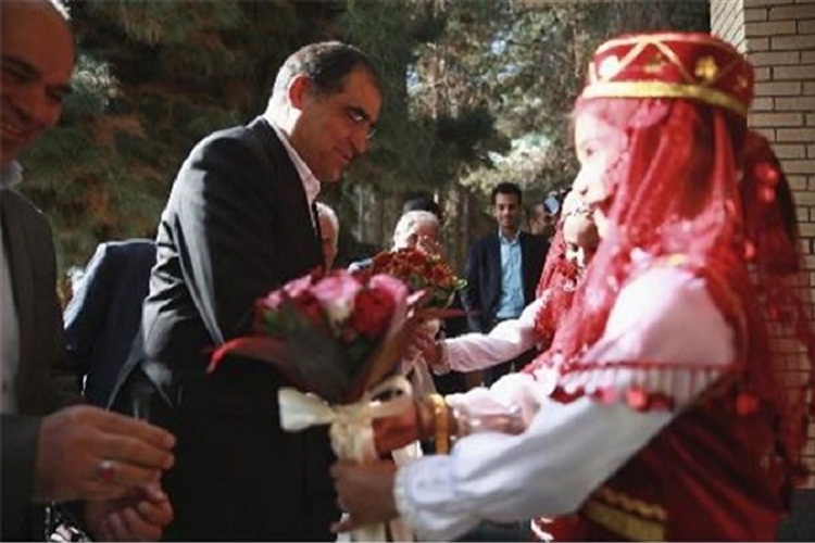 وزیر بهداشت وارد زاهدان شد