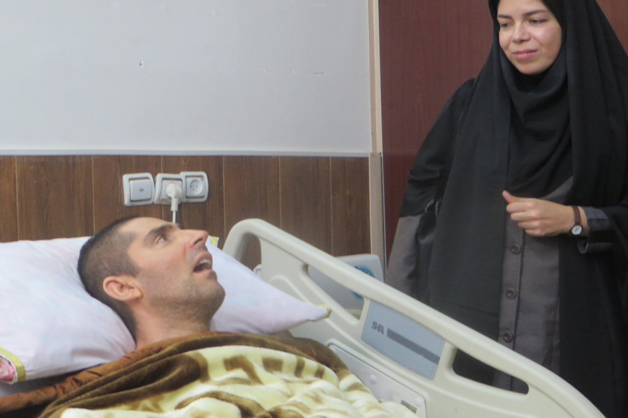دیدار جوانان با شهید زنده لرستانی
