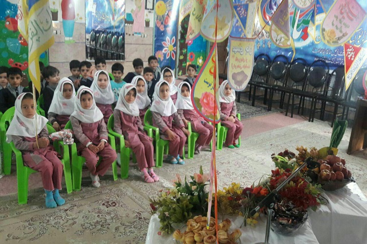 نوگلان جامعة‌القرآن خدابنده فرا رسیدن نیمه شعبان را جشن گرفتند