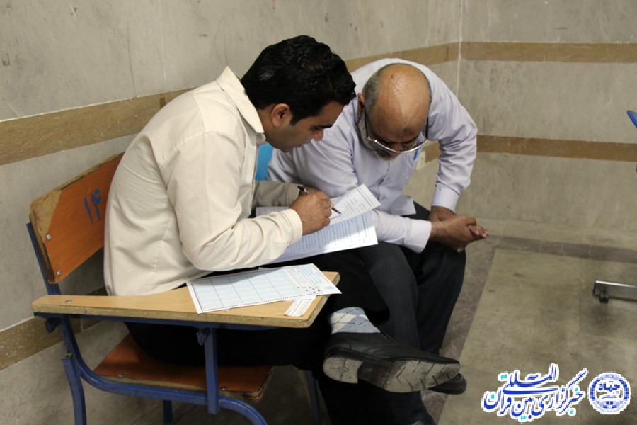 گزارش تصویری آزمون اعطای مدرک تخصصی به حفاظ قرآن در لرستان