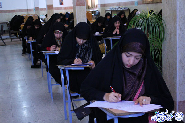 گزارش تصویری/آزمون طرح «اعطای مدرک تخصصی به حفاظ قرآن» در یزد