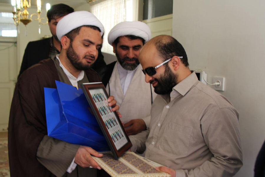 گزارش تصویری تجلیل از محمد بهرامی، برگزیده مسابقات قرآن روشندلان جهان اسلام
