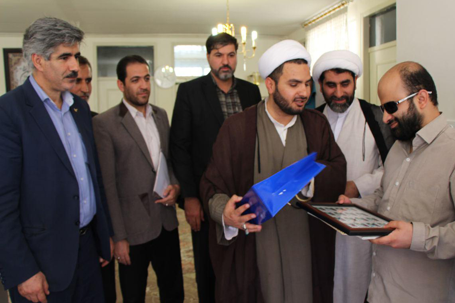 گزارش تصویری تجلیل از محمد بهرامی، برگزیده مسابقات قرآن روشندلان جهان اسلام