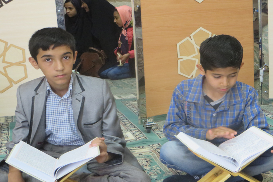 مرحله استانی مسابقات قرآن شرکت گاز لرستان