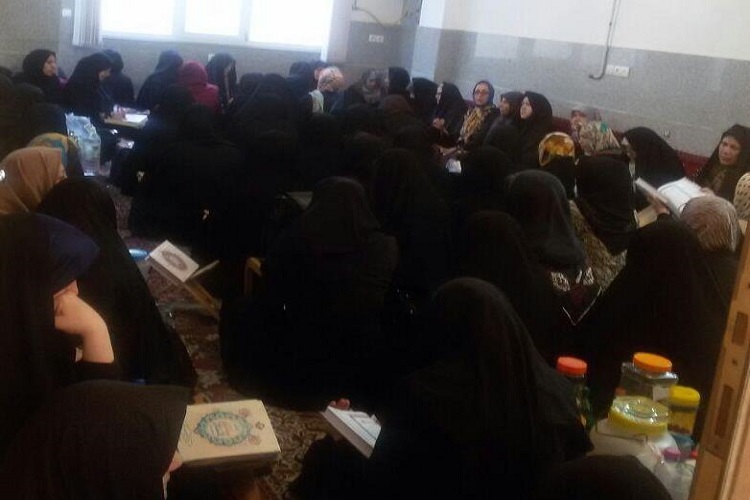 آئین معنوی آب نیسان در زنجان برگزار شد