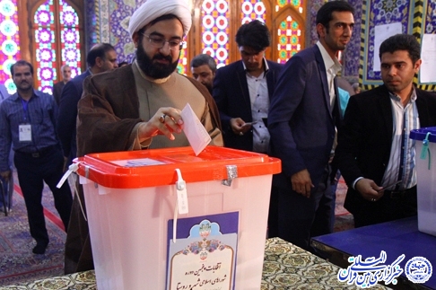 حضور مسئولان استان یزد در انتخابات 96