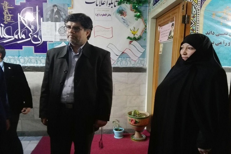 دیدار دانش‌آموزان طرح استعدادهای قرآنی همدان با دانش‌آموزان زنجانی