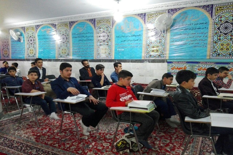 دیدار دانش‌آموزان طرح استعدادهای قرآنی همدان با دانش‌آموزان زنجانی
