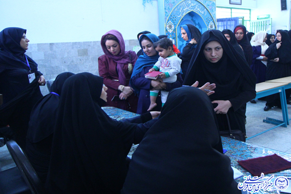گزارش تصویری/حضور پرشور بانوان یزدی در شعب اخذ رای