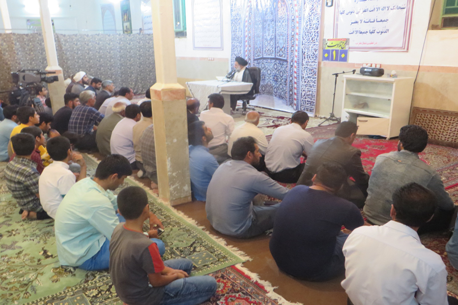 برگزاری برنامه تفسیر قران در مسجد امام رضا(ع) روستای کهریز خرم‌آباد
