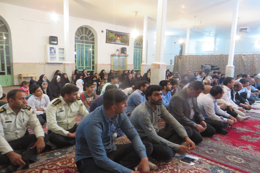 برگزاری برنامه تفسیر قران در مسجد امام رضا(ع) روستای کهریز خرم‌آباد