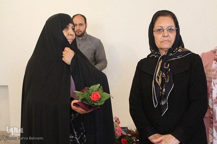جمعی از مادران مسلمان و مسیحی در اراک دیدار کردند