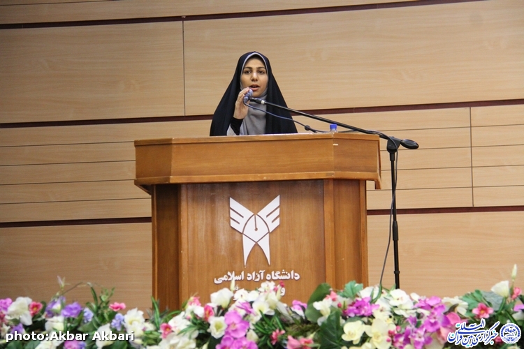 گزارش ایکنا از محفل با قرآن در دانشگاه آزاد شهرکرد