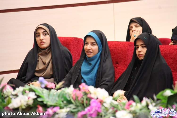 گزارش تصویری/محفل انس با قرآن در دانشگاه آزاد شهرکرد