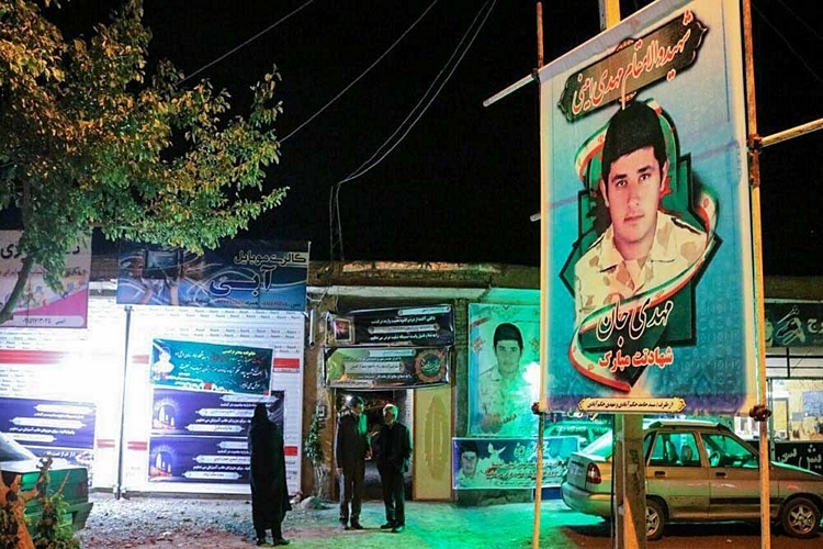 تشییع پیکر سرباز شهید امنیت کشور تشییع پیکر سرباز شهید امنیت کشور