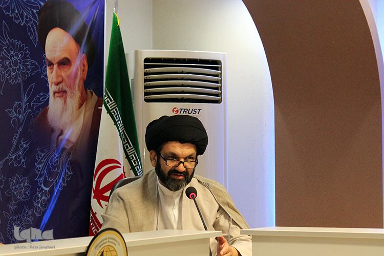 نشست خبری چهاردهمین نمایشگاه قرآن وعترت در اصفهان