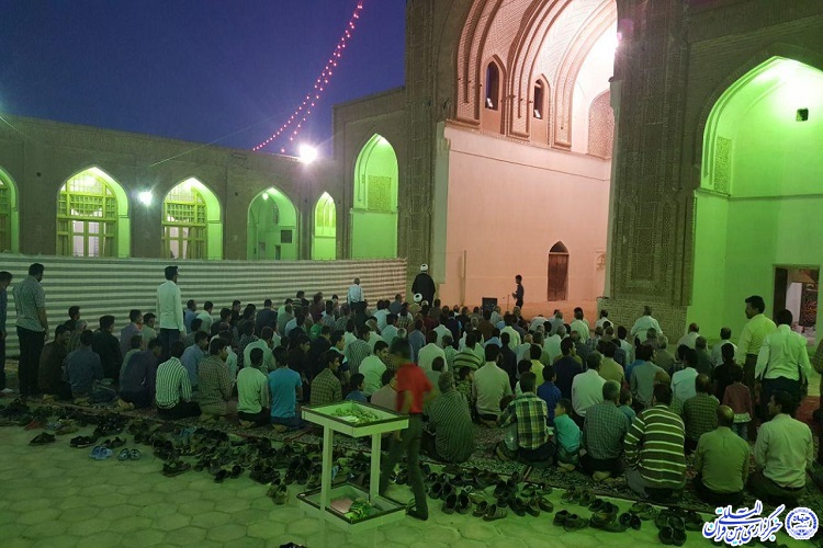 سنت حسنه افطاری در مسجد جامع فردوس