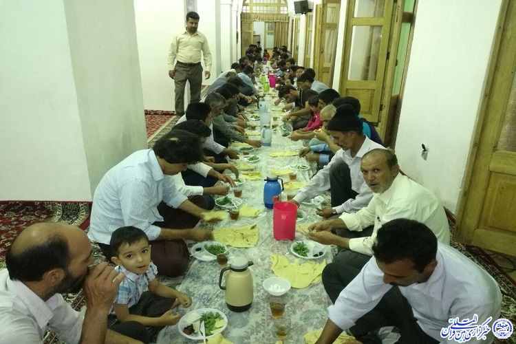 سنت حسنه افطاری در مسجد جامع فردوس