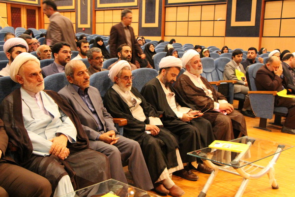 گزارش تصویری از تجلیل چهره‌های قرآنی مازندران