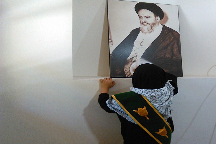 اتاق تولد بنیانگذار انقلاب اسلامی غبار روبی شد
