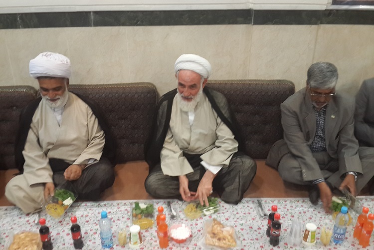 تصاویری از ضیافت افطاری نماینده ولی فقیه در سیستان‌وبلوچستان