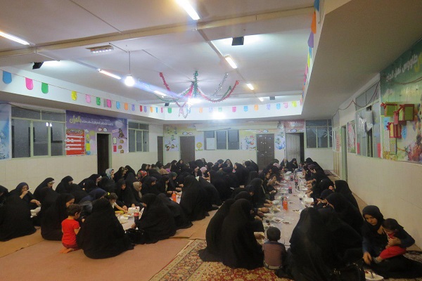 مراسم سالگرد ارتحال امام خمینی(ره) از سوی مؤسسه مهد قرآن برگزار شد مراسم سالگرد ارتحال امام خمینی(ره) از سوی مؤسسه مهد قرآن برگزار شد