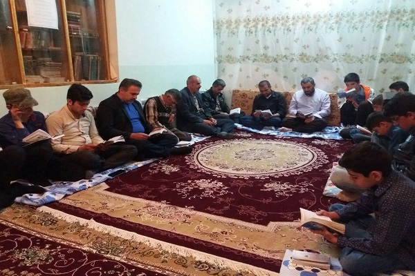 جلسه قرآئت و تفسیر قرآن به همت دارالقرآن ولیعصر(ع) برپا شد