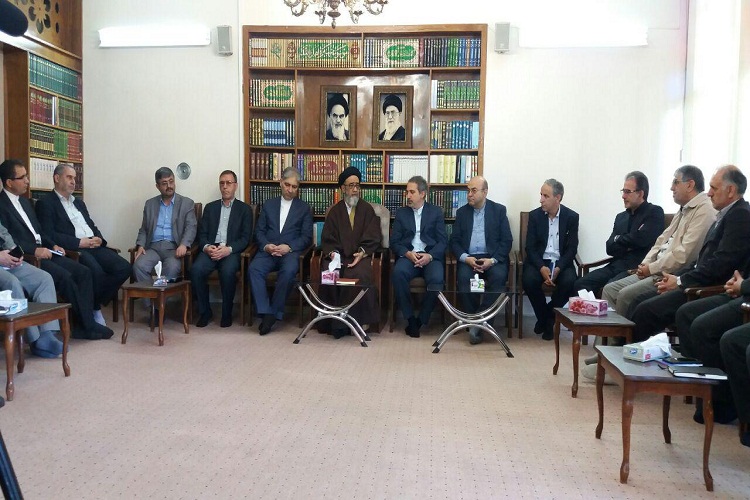دیدار مسئولان با امام جمعه جدید تبریز+تصاویر