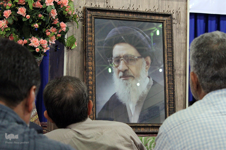 چهارمین سالگرد رحلت آزاد مرد بزرگ حضرت آیت الله سید جلال الدین طاهری در مسجد اعظم حسین آباد اصفهان