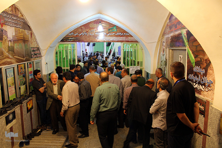 چهارمین سالگرد رحلت آزاد مرد بزرگ حضرت آیت الله سید جلال الدین طاهری در مسجد اعظم حسین آباد اصفهان