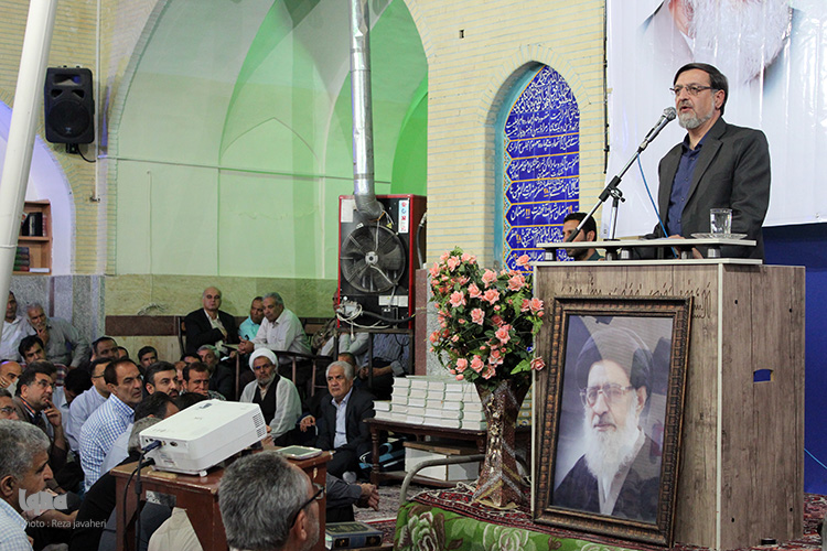 چهارمین سالگرد رحلت آزاد مرد بزرگ حضرت آیت الله سید جلال الدین طاهری در مسجد اعظم حسین آباد اصفهان