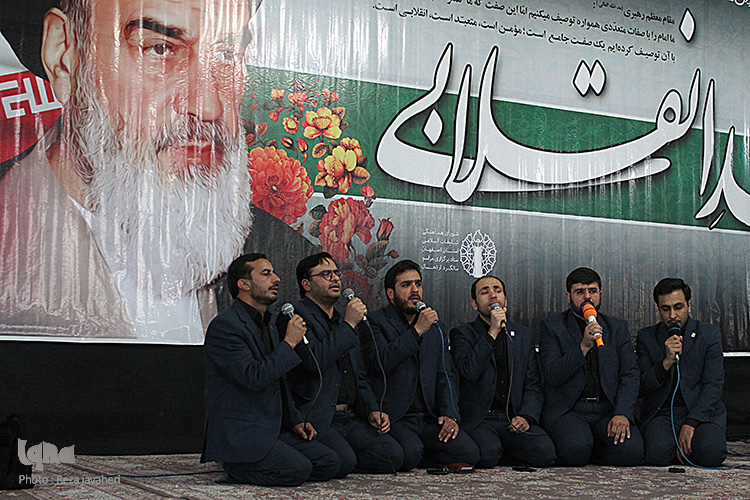 مراسم گرامیداشت ارتحال امام خیمینی (ره) در گلستان شهدای اصفهان با حضور پر شور مردم سلحشور این شهر برگزار شد.