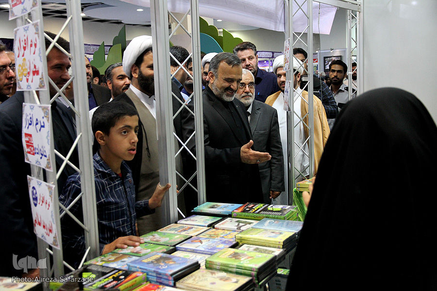 از تجلیل حامد علیزاده توسط پدر حاجمحسن تا لغو سخنرانیها از تجلیل حامد علیزاده توسط پدر حاجمحسن تا لغو سخنرانیها