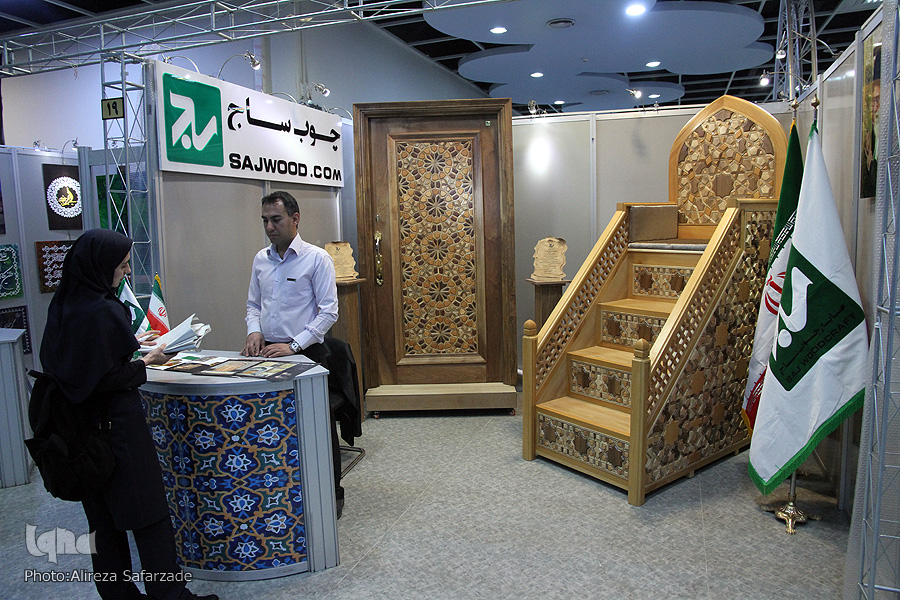 منبر گره‌چینی چوبی چهار پله طرح گره شمسه هشت