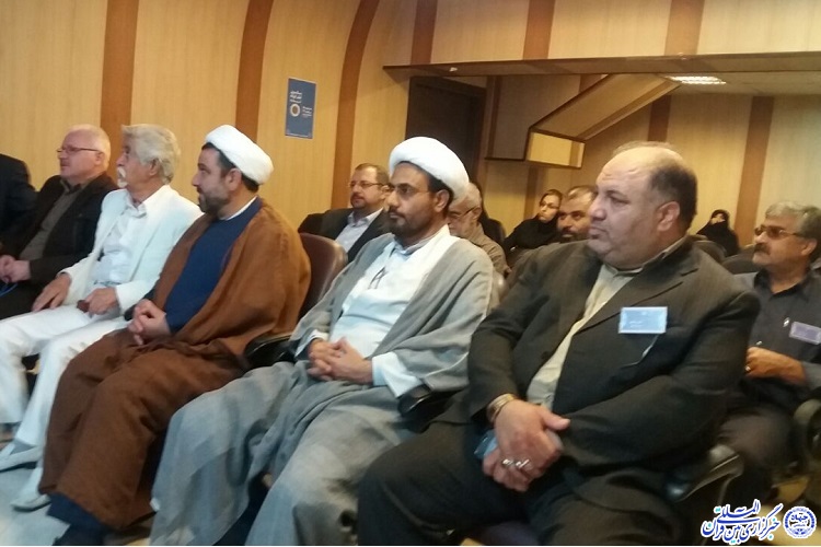 آیین افتتاحیه نمایشگاه قرآن و عترت کرمانشاه آیین افتتاحیه نمایشگاه قرآن و عترت کرمانشاه