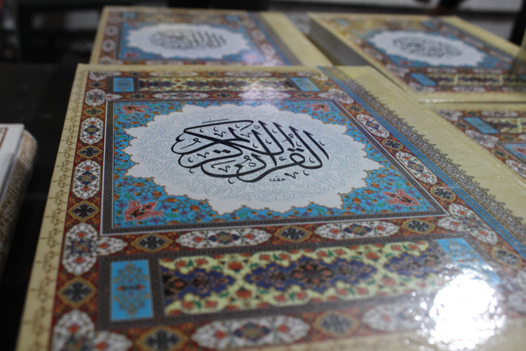 آمادهسازی غرفههای نمایشگاه قرآن در خراسانجنوبی آمادهسازی غرفههای نمایشگاه قرآن در خراسانجنوبی