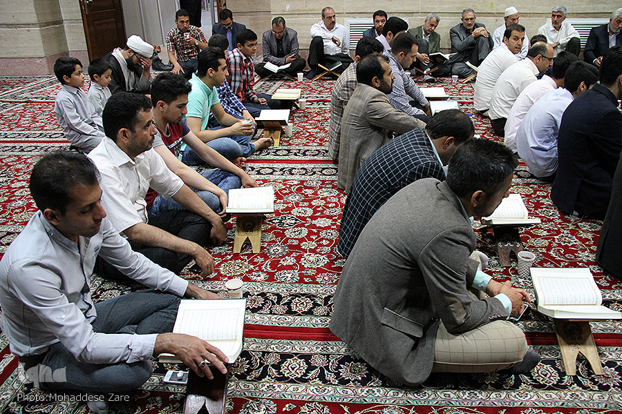 استقبال از جلسه جامعه قاریان قرآن افغانستان در نمایشگاه قرآن مشهد