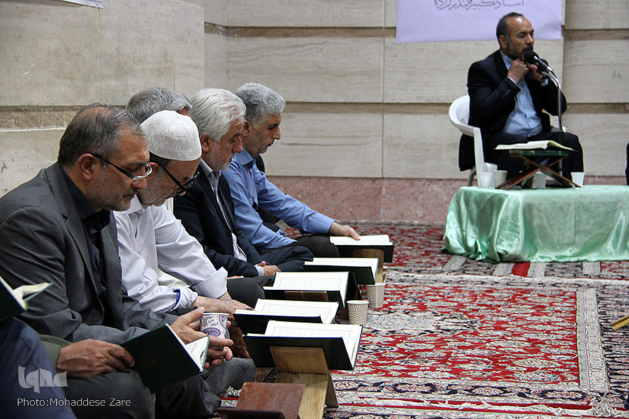 استقبال از جلسه جامعه قاریان قرآن افغانستان در نمایشگاه قرآن مشهد