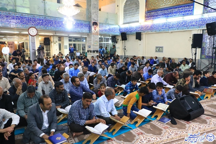 محفل انس با قرآن در فرخشهر